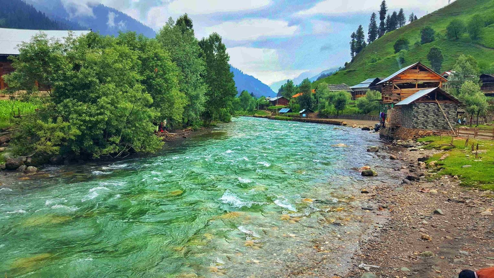 Kashmir, Neelum & Taobat, Azad Kashmir